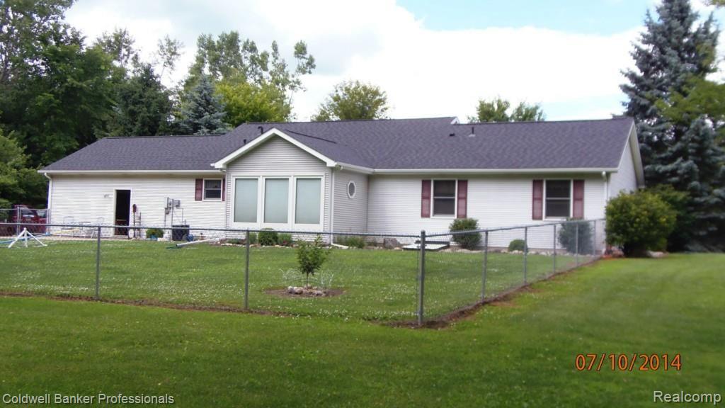 4400 Casey Road Dryden, MI 48428 - Photo 6 of 28 4400 Casey back of home.jpg