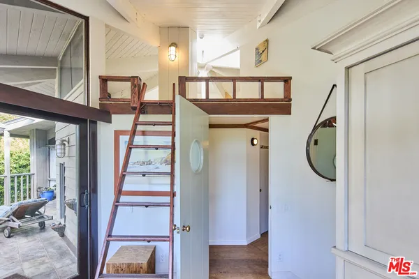 $3,875,000 | 31875 Sea Level Drive, Malibu, CA 90265