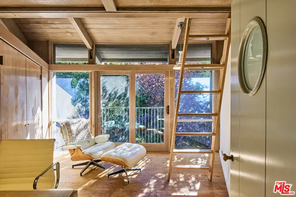 $3,875,000 | 31875 Sea Level Drive, Malibu, CA 90265