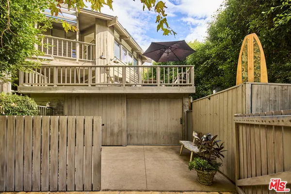 $3,875,000 | 31875 Sea Level Drive, Malibu, CA 90265