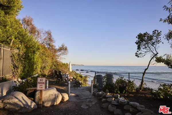 $3,875,000 | 31875 Sea Level Drive, Malibu, CA 90265