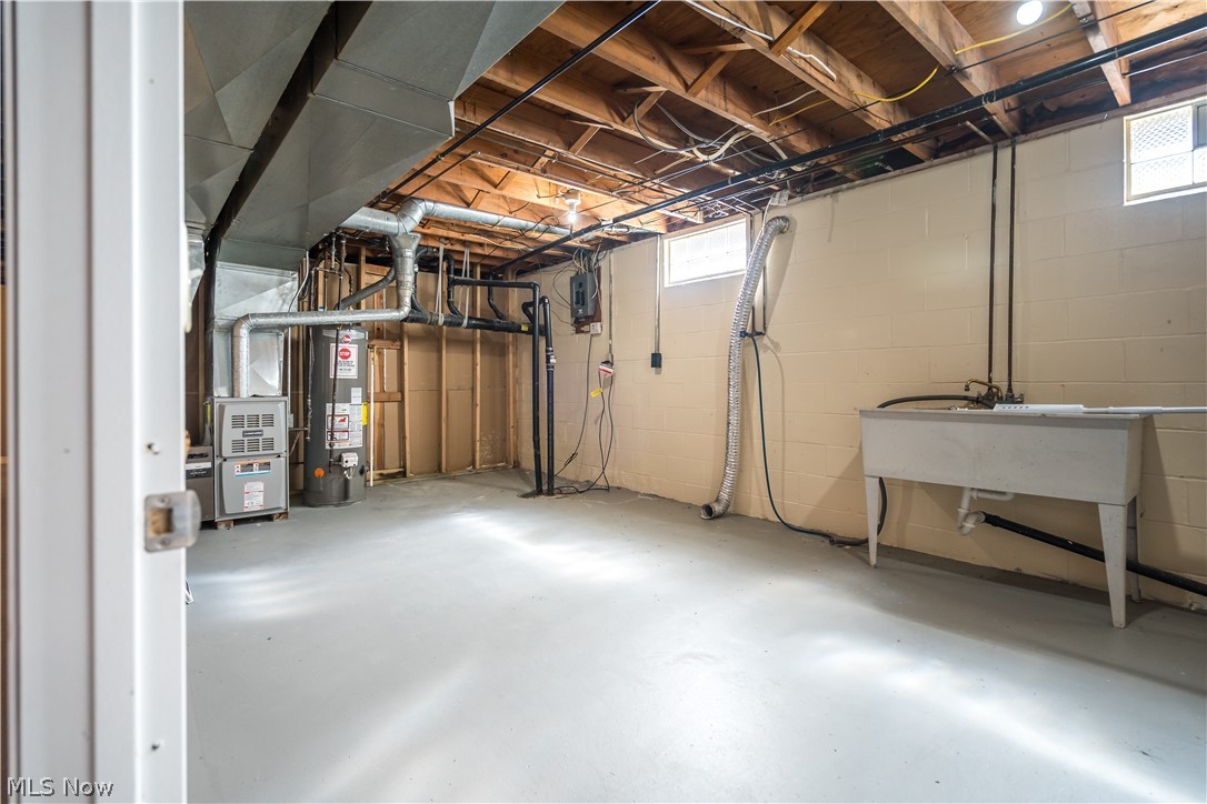 3204 Wright Road Northwest Uniontown, OH 44685 - Photo 15 of 19 Gallery Image 15
