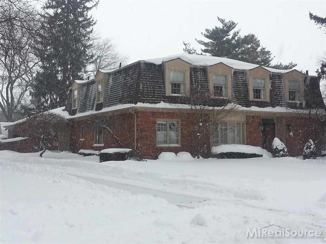 38 Warner Road Grosse Pointe Farms, MI 48236 - Photo 1 of 12
