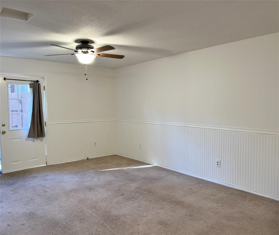 210 University Avenue, Unit B Waxahachie, TX 75165 - Photo 9 of 12