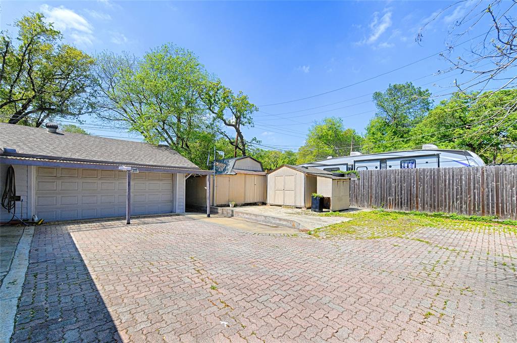 1305 West Grauwyler Road Irving, TX 75061 - Photo 18 of 20