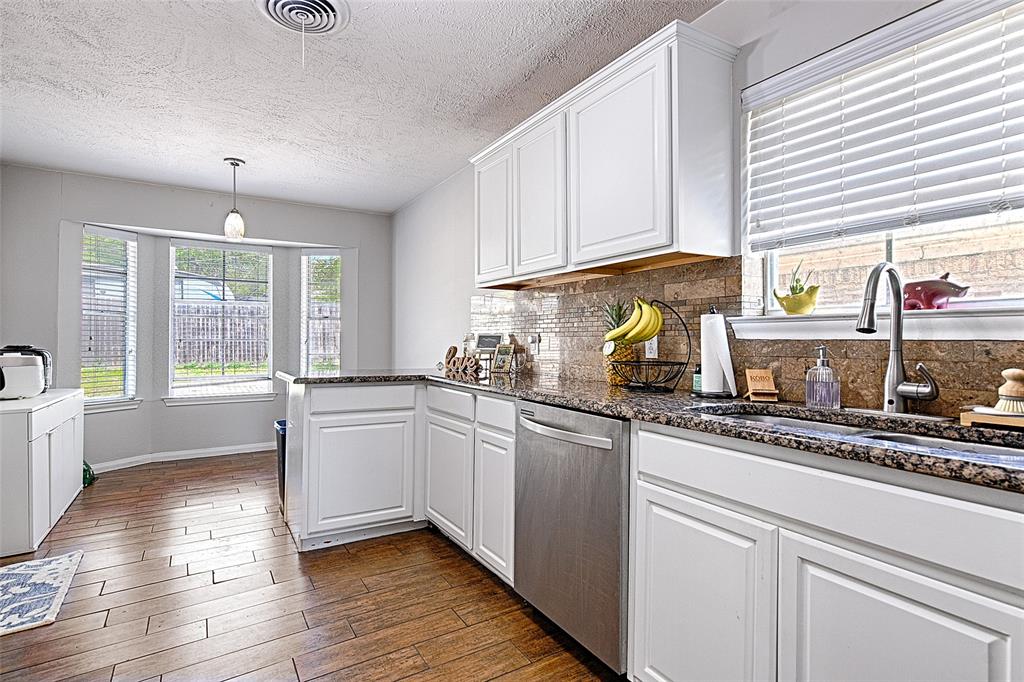 1305 West Grauwyler Road Irving, TX 75061 - Photo 7 of 20