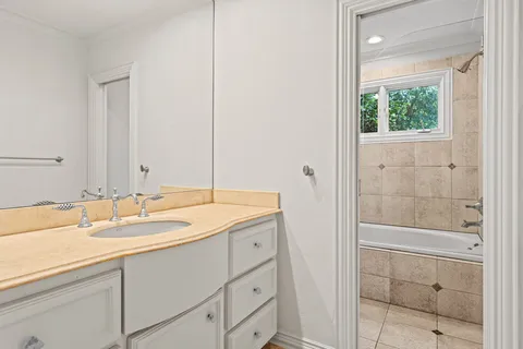 $2,750,000 | 64 Saddlebrook Lane, Houston, TX 77024