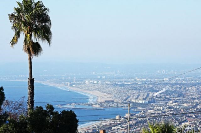 Dramatic Queen's Necklace View from the upstairs master bedroom
