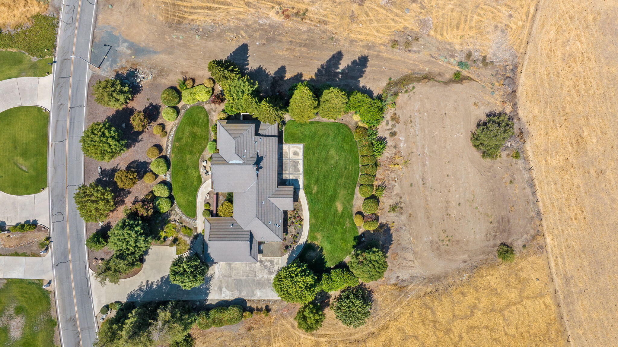 315 Valley View Drive Exeter, CA 93221 - Photo 88 of 98 81-web-or-mls-DJI_20250917130055_0569_D