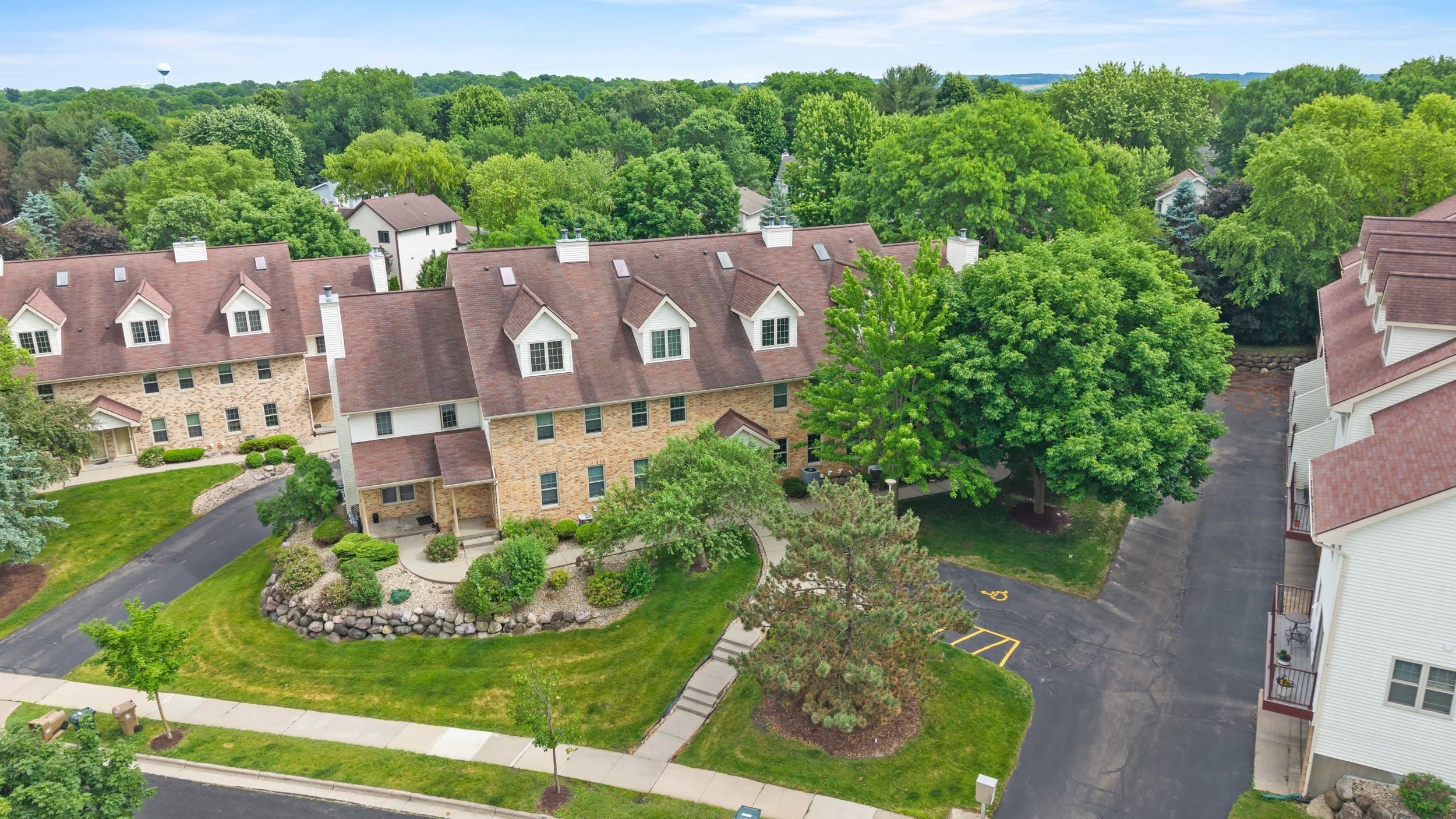 6923 Tottenham Road Madison, WI 53711 - Photo 28 of 38 Gallery Image 28