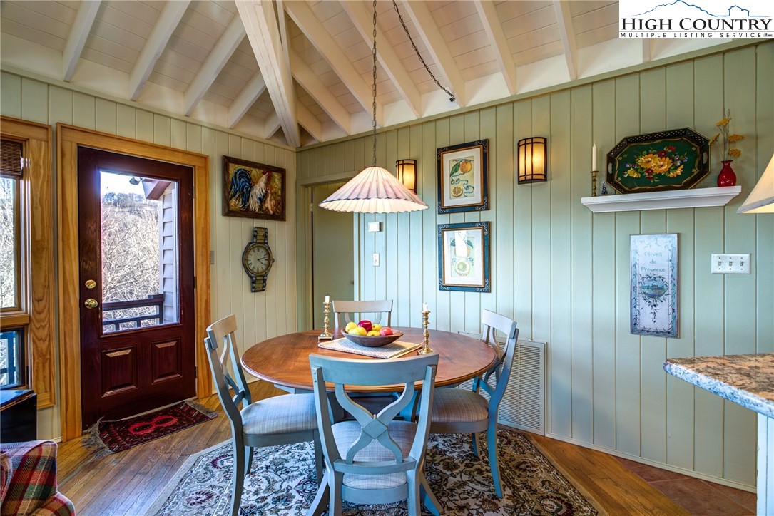 501 Skiview Road Seven Devils, NC 28604 - Photo 12 of 27 Gallery Image 12