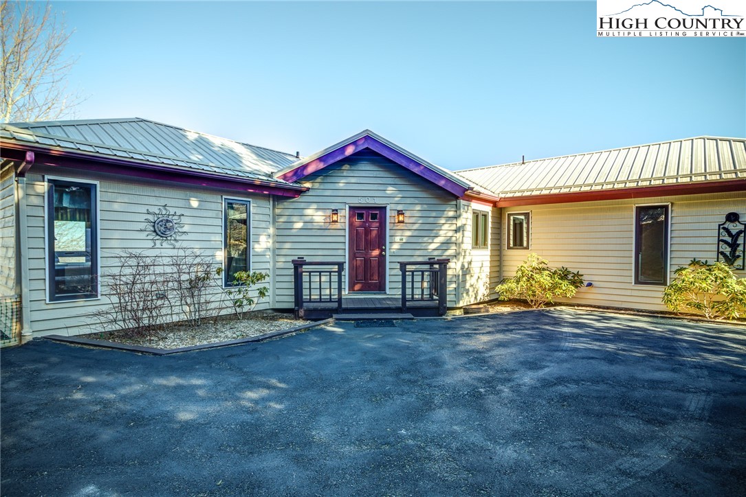 501 Skiview Road Seven Devils, NC 28604 - Photo 23 of 27 Gallery Image 23