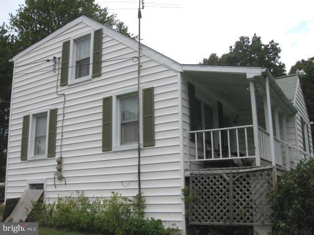 5910 Meadow Road Frederick, MD 21701 - Photo 4 of 10 Exterior (General)
