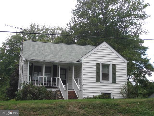 5910 Meadow Road Frederick, MD 21701 - Photo 10 of 10 Exterior (Front)