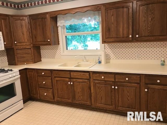 204 Causemaker Drive Atkinson, IL 61235 - Photo 10 of 17 Gallery Image 10