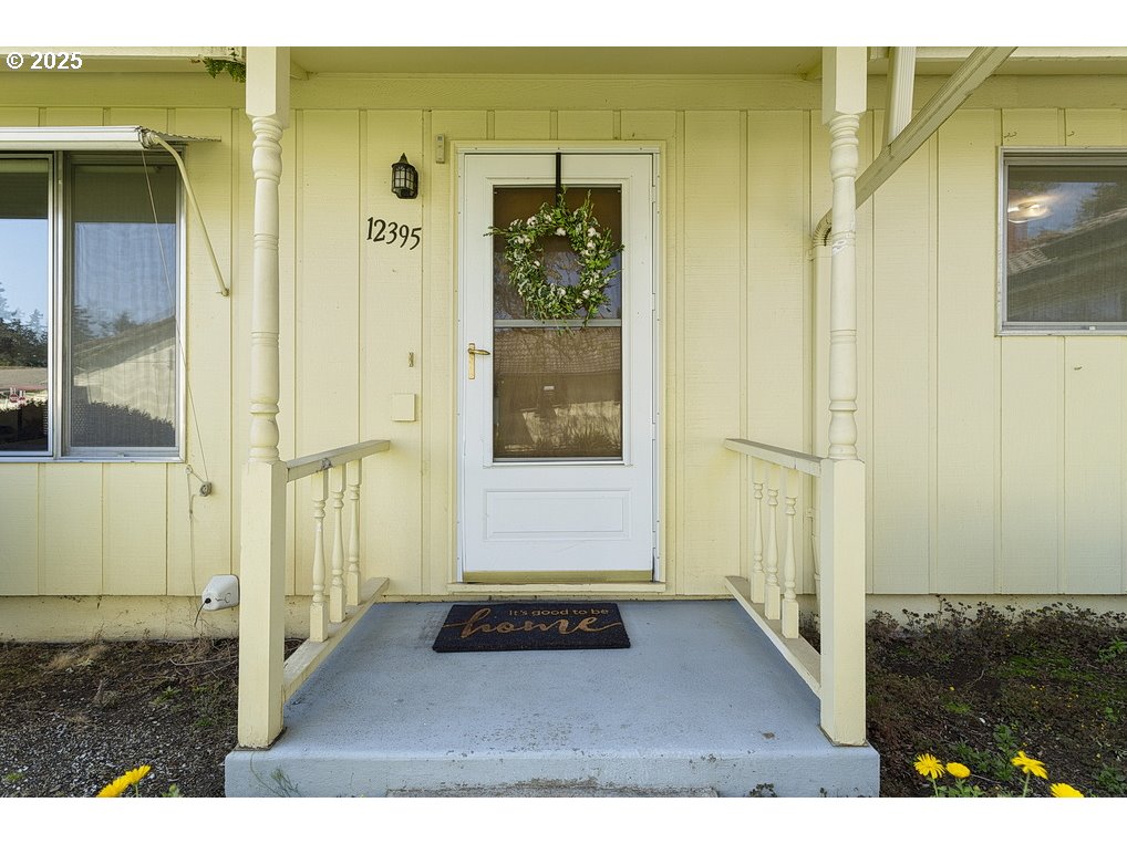 12395 Southeast Main Street Portland, OR 97233 - Photo 2 of 40