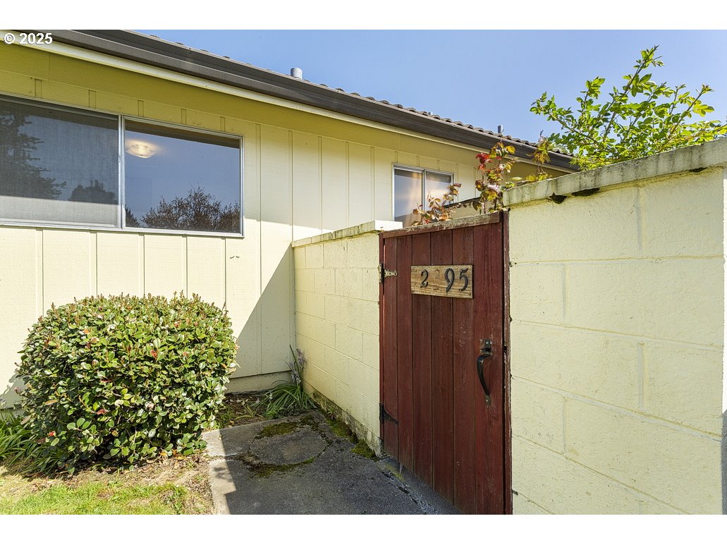 12395 Southeast Main Street Portland, OR 97233 - Photo 34 of 40