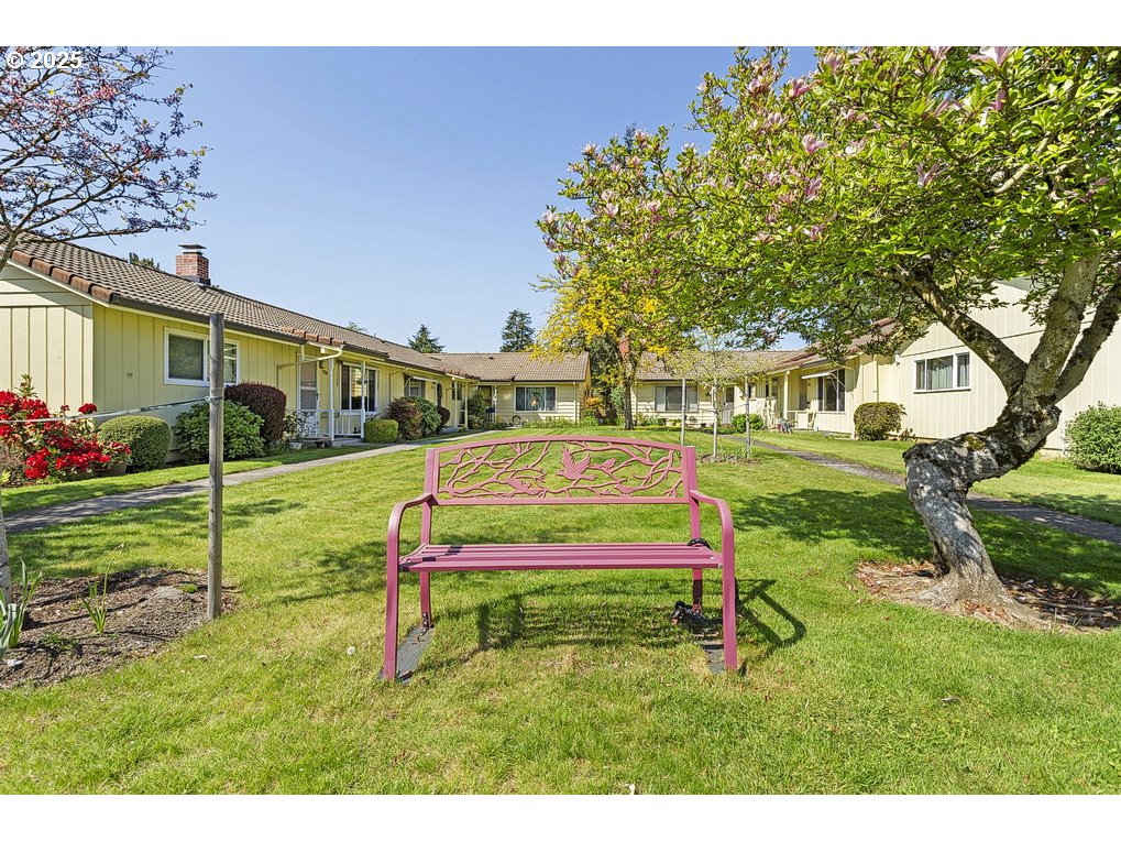 12395 Southeast Main Street Portland, OR 97233 - Photo 37 of 40