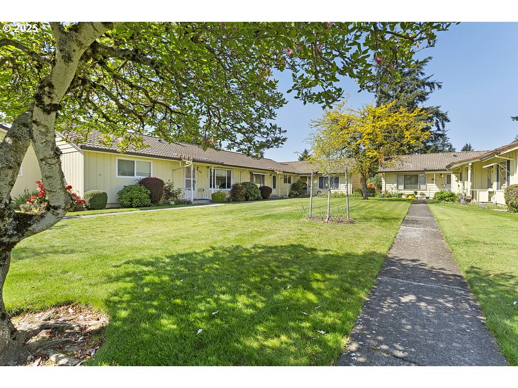 12395 Southeast Main Street Portland, OR 97233 - Photo 38 of 40