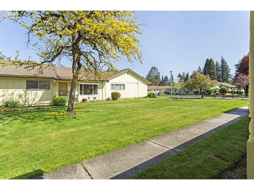 12395 Southeast Main Street Portland, OR 97233 - Photo 40 of 40