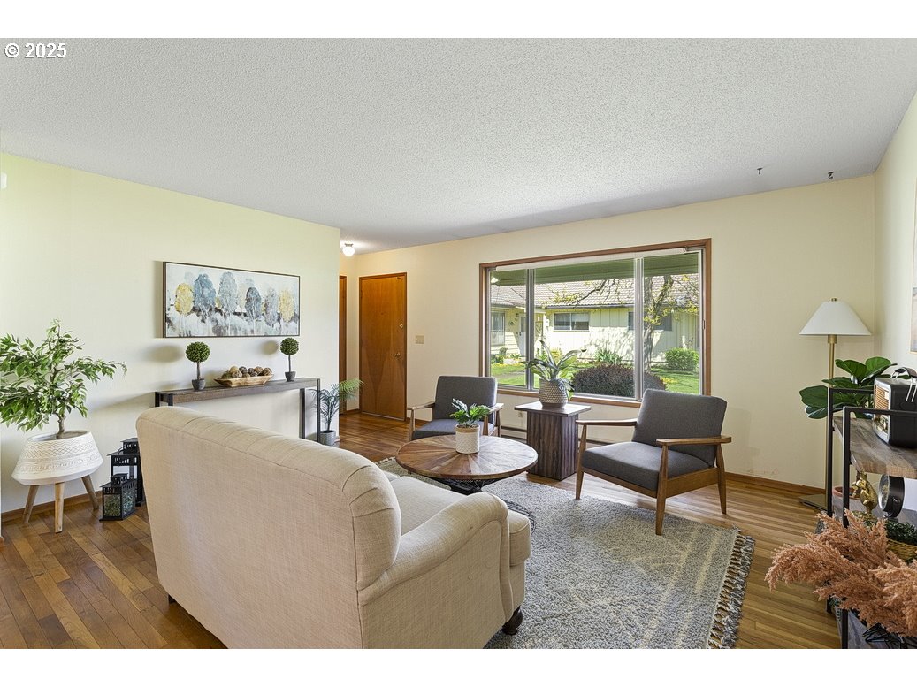 12395 Southeast Main Street Portland, OR 97233 - Photo 8 of 40