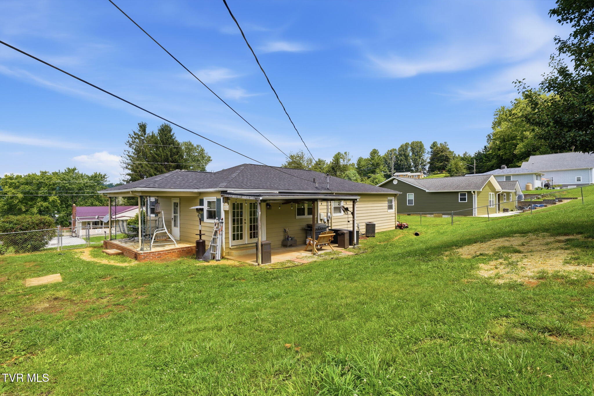401 Seminole Road Bristol, VA 24201 - Photo 21 of 24 4-web-or-mls-031_JH 20260714-121
