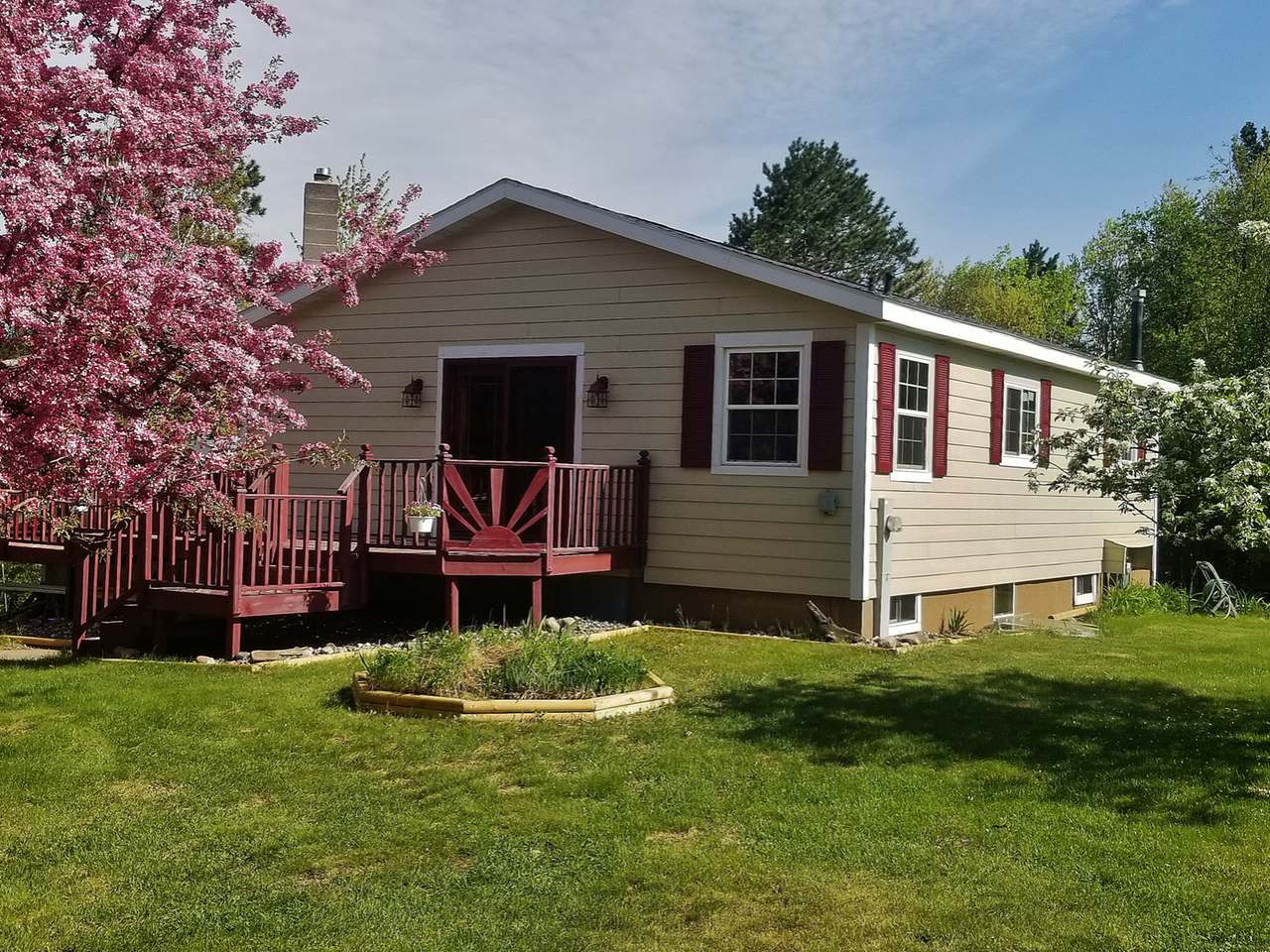 470 Bloom Road Eagle River, WI 54521 - Photo 1 of 35 Gallery Image 1