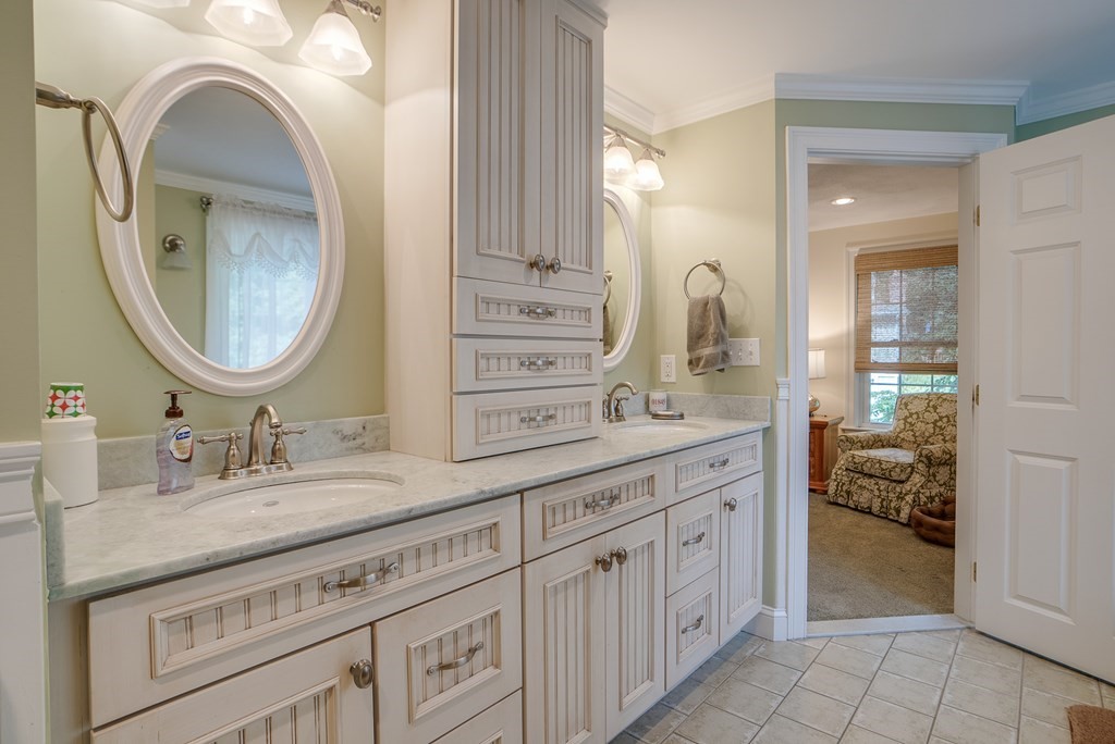 28 Stage Coach Road North Andover, MA 01845 - Photo 28 of 42 Gallery Image 28