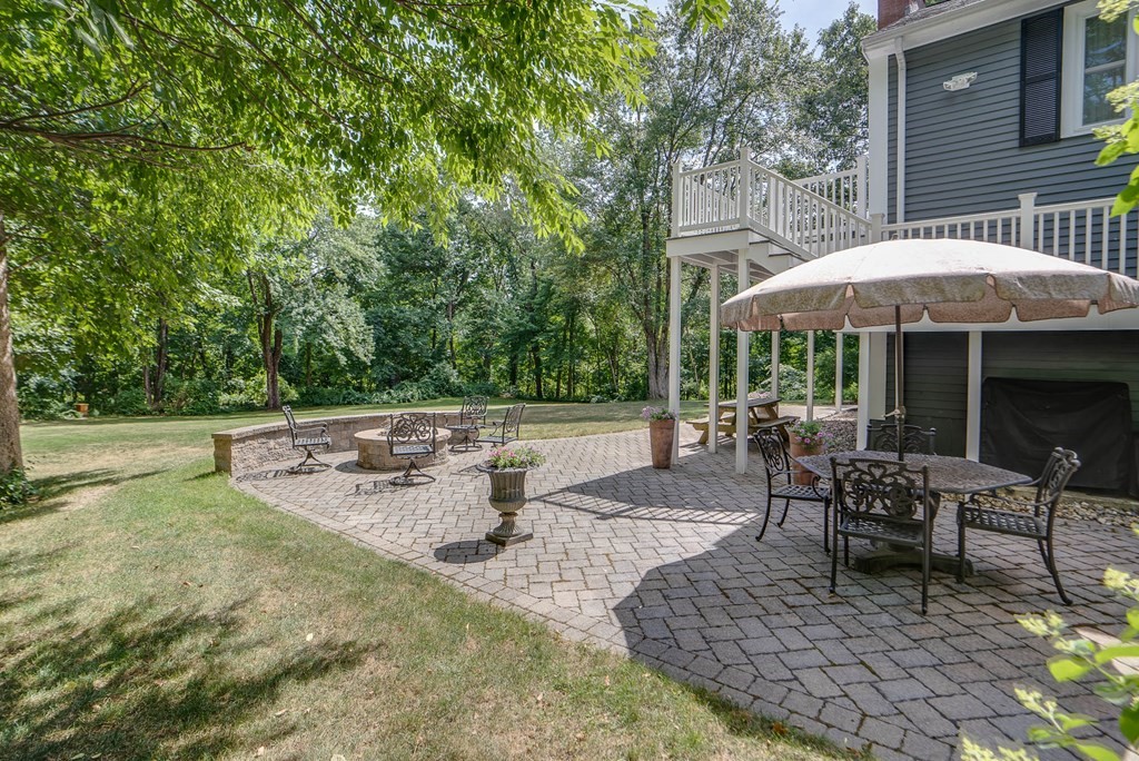 28 Stage Coach Road North Andover, MA 01845 - Photo 8 of 42 Gallery Image 8
