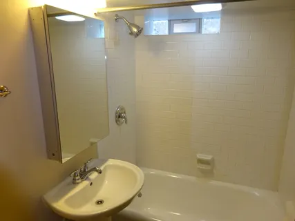 $2,200 | 5314 West Leland Avenue, Unit 1, Chicago, IL 60630