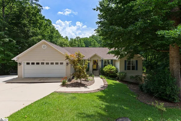 $1,250,000 | 322 Shorecrest Drive, Seneca, SC 29672