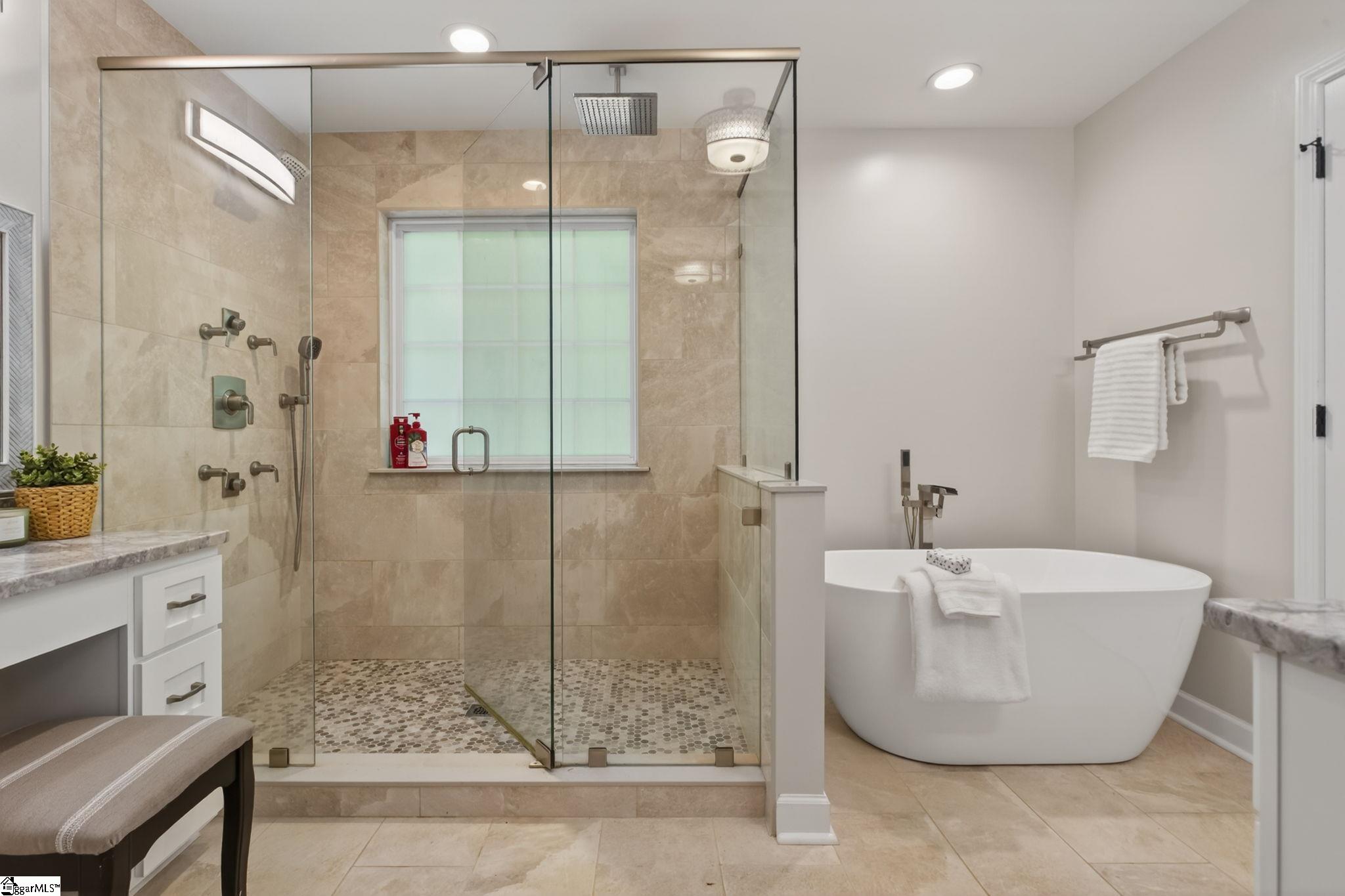 322 Shorecrest Drive Seneca, SC 29672 - Photo 17 of 38
