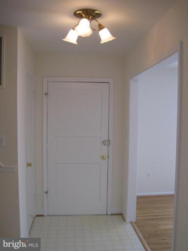 3321 Llewellyn Field Road Olney, MD 20832 - Photo 2 of 30 Entrance / Foyer