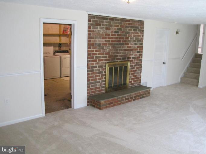 3321 Llewellyn Field Road Olney, MD 20832 - Photo 11 of 30 Family Room #2