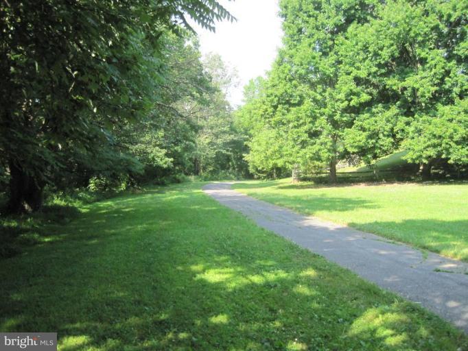 3321 Llewellyn Field Road Olney, MD 20832 - Photo 29 of 30 Community Amenities 4