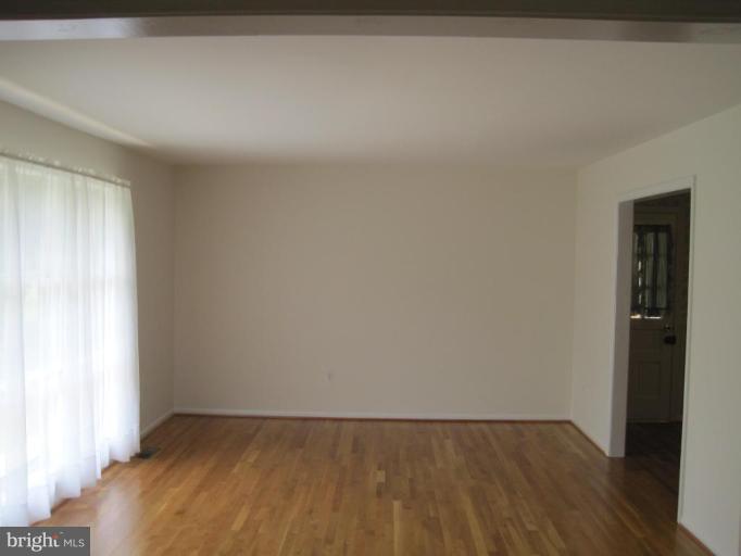 3321 Llewellyn Field Road Olney, MD 20832 - Photo 8 of 30 Living Room #2