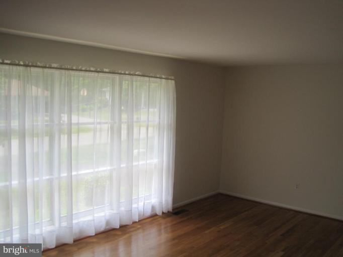 3321 Llewellyn Field Road Olney, MD 20832 - Photo 9 of 30 Living Room #3