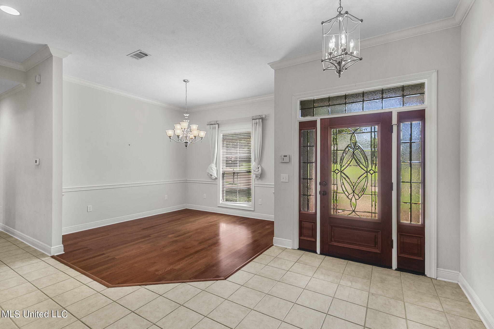 103 Meriwether Common Clinton, MS 39056 - Photo 11 of 76 Beautiful Foyer