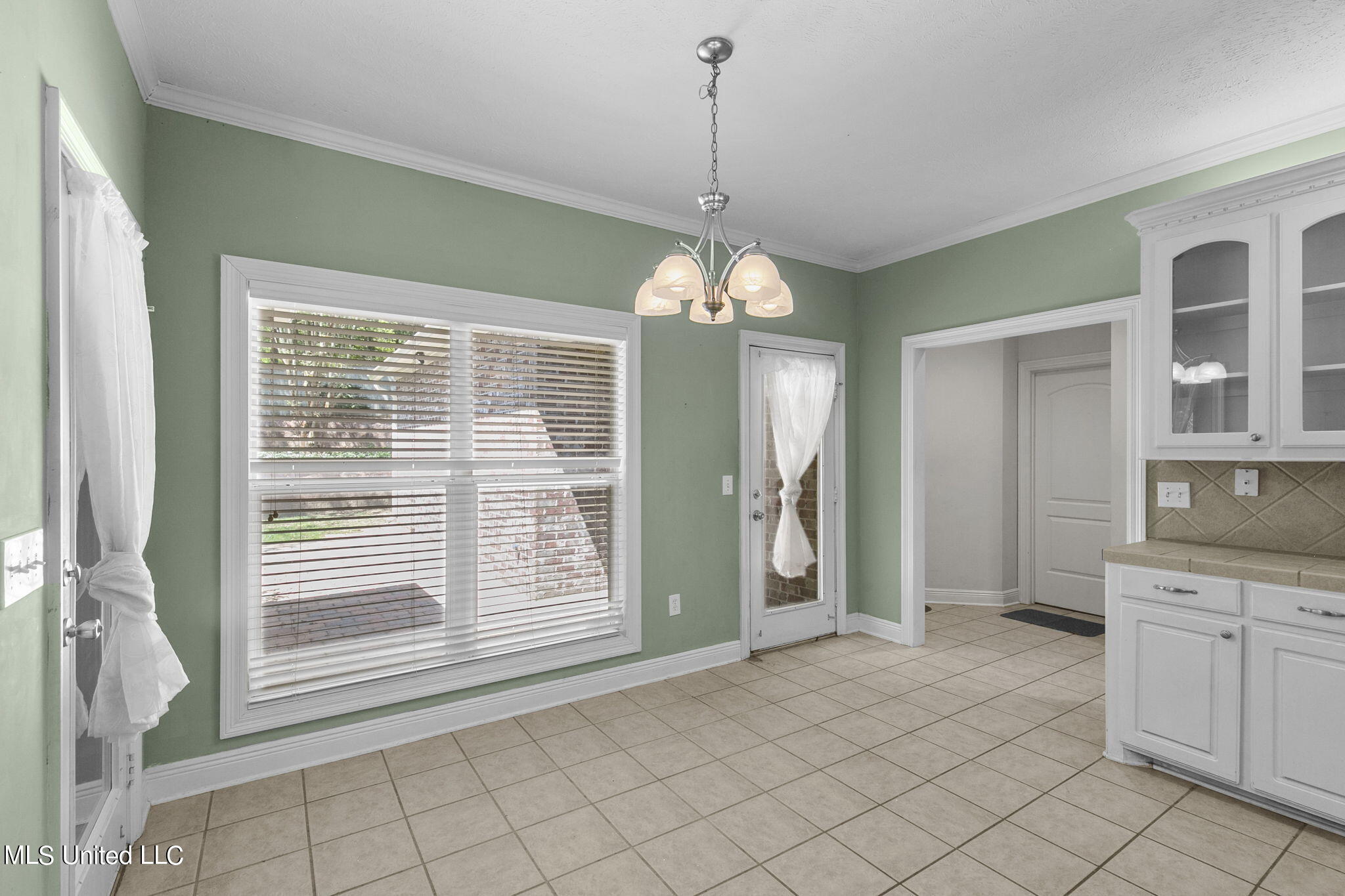 103 Meriwether Common Clinton, MS 39056 - Photo 20 of 76 Large Breakfast Room