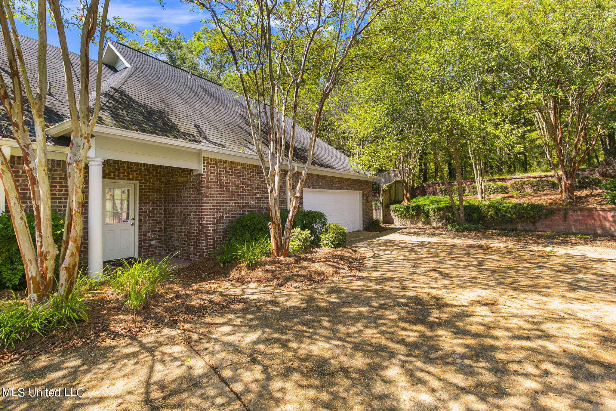 103 Meriwether Common Clinton, MS 39056 - Photo 7 of 76 Spacious Driveway