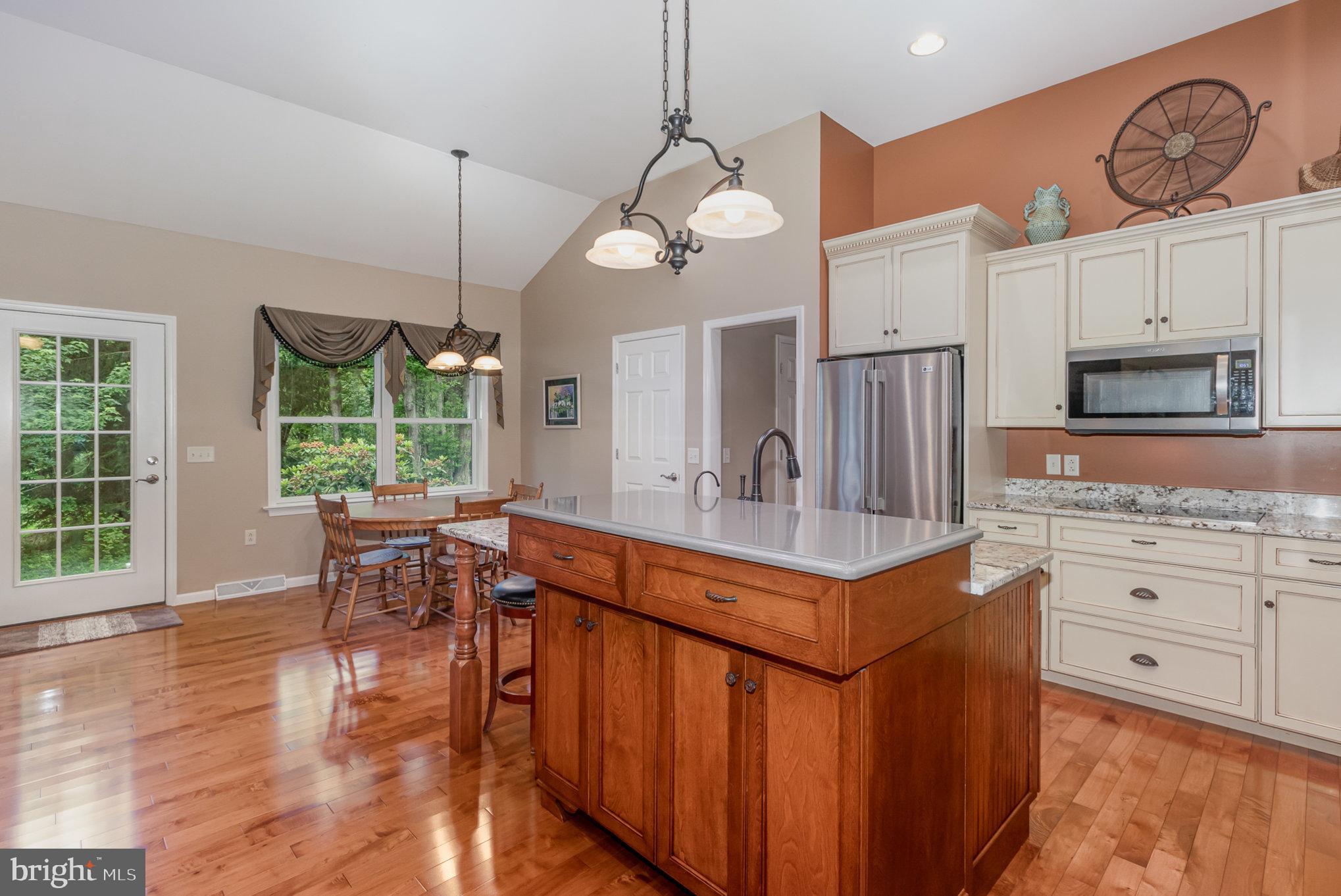 7136 Union Deposit Road Hummelstown, PA 17036 - Photo 7 of 37 Kitchen