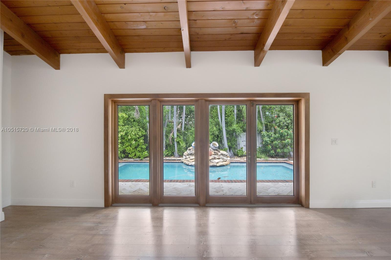 330 Glenridge Road Key Biscayne, FL 33149 - Photo 6 of 28