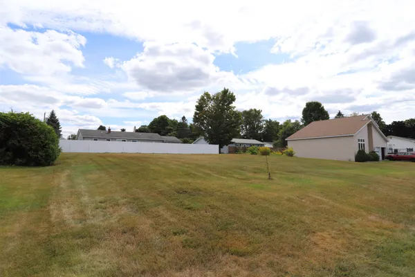 $65,000 | 0 Sloan Street, Newport, VT 05855