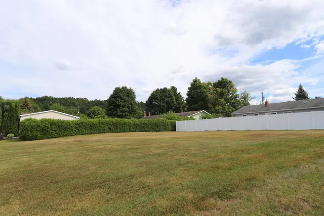 $65,000 | 0 Sloan Street, Newport, VT 05855