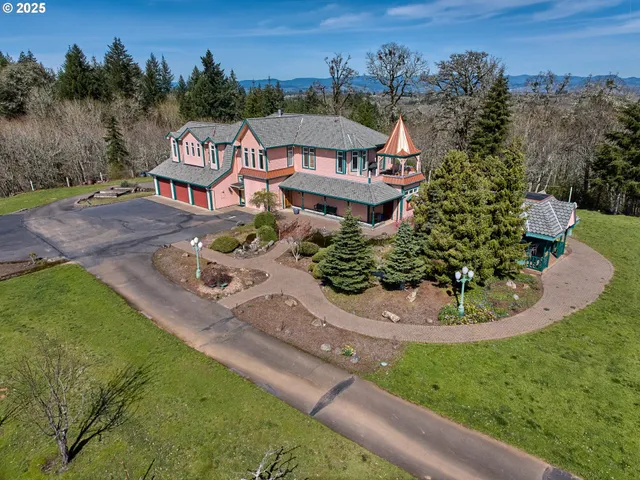 $949,900 | 17489 Hwy 22 Highway, Sheridan, OR 97378