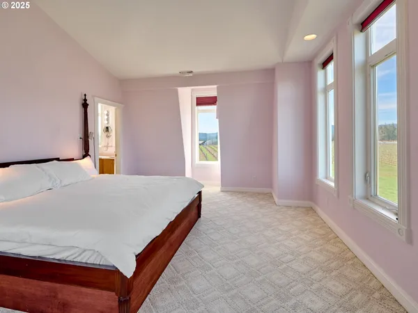 $949,900 | 17489 Hwy 22 Highway, Sheridan, OR 97378