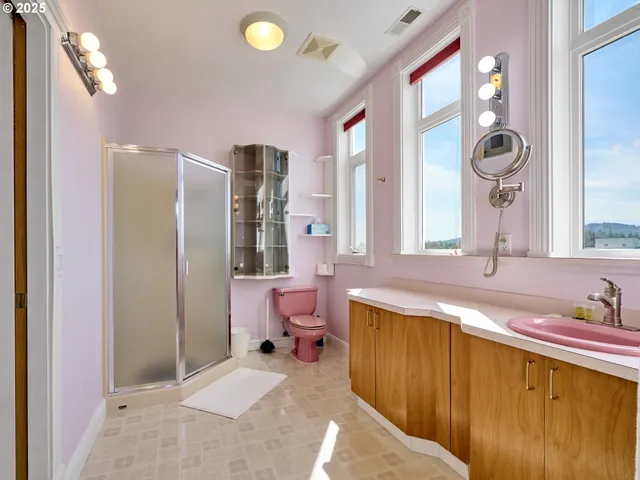 $949,900 | 17489 Hwy 22 Highway, Sheridan, OR 97378