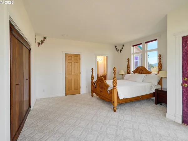 $949,900 | 17489 Hwy 22 Highway, Sheridan, OR 97378
