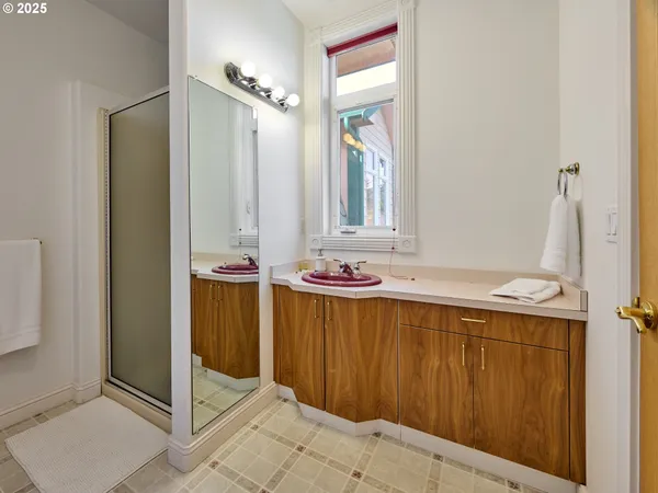 $949,900 | 17489 Hwy 22 Highway, Sheridan, OR 97378