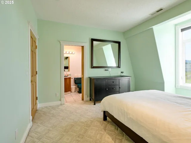 $949,900 | 17489 Hwy 22 Highway, Sheridan, OR 97378